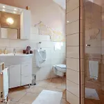 Three-bedroom In Betiga * Barbariga