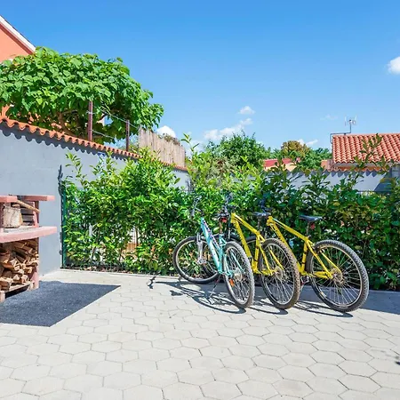 Feriehus Three-bedroom In Betiga Barbariga