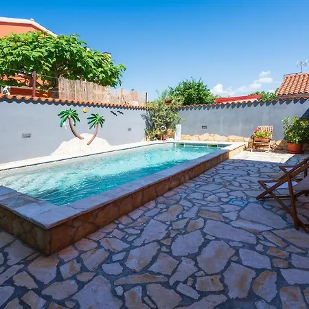 Three-bedroom In Betiga Barbariga