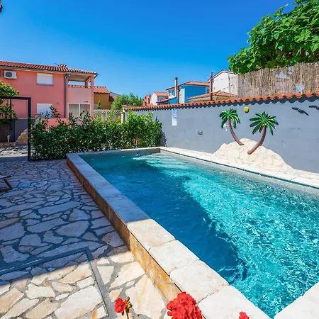 Three-bedroom In Betiga * Barbariga