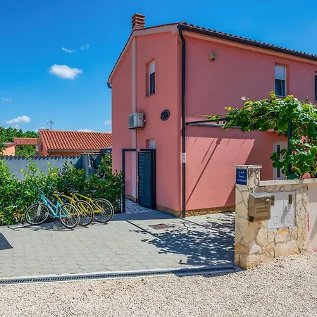 Three-bedroom In Betiga *