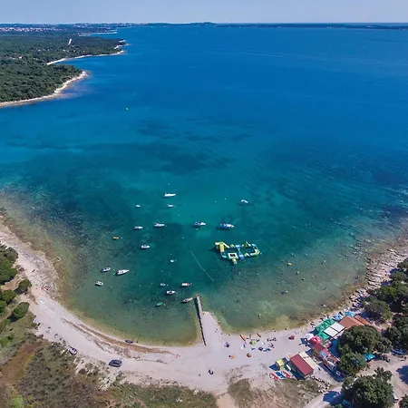 Three-bedroom In Betiga Holiday home Barbariga