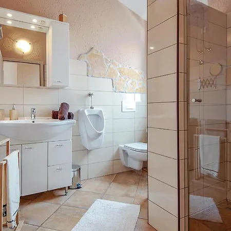 Three-bedroom In Betiga * Barbariga